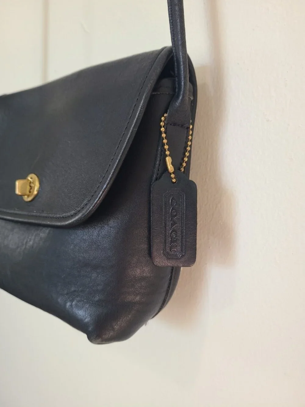 Vintage Rare Coach Quincy Black Leather Crossbody Shoulder Bag 9919